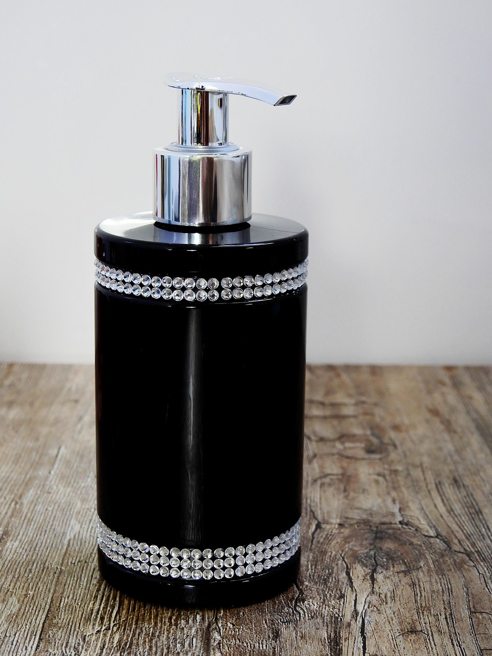 cosmetics, soap, soap dispenser, to wash, laundry detergent, cleaning, noble, decoration, diamonds, bath, bathroom, beauty, wellness, beautiful, maintenance, personal hygiene